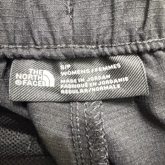 The North Face Class V Pathfinder Shorts Womens Size S Black 4 Inch - Picture 9 of 11